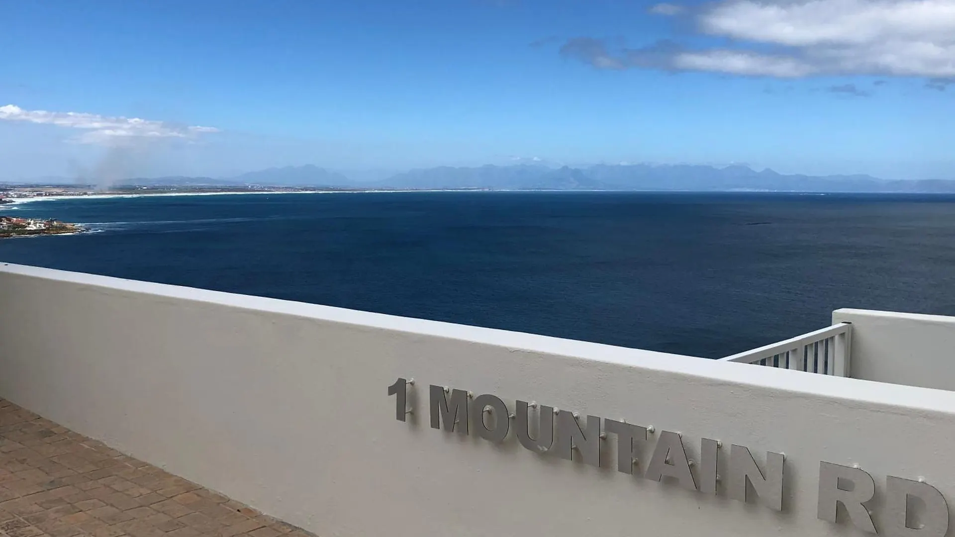 1 Mountain Rd Boutique B & B Fish Hoek 0*,