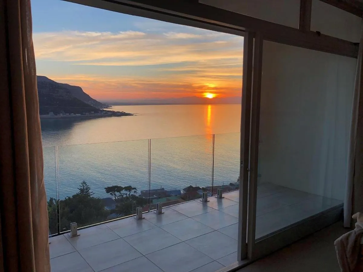 1 Mountain Rd Boutique B & B Fish Hoek 0*,  South Africa